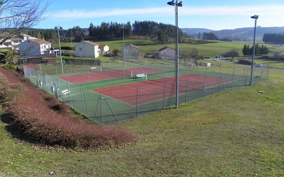 Les terrains de tennis